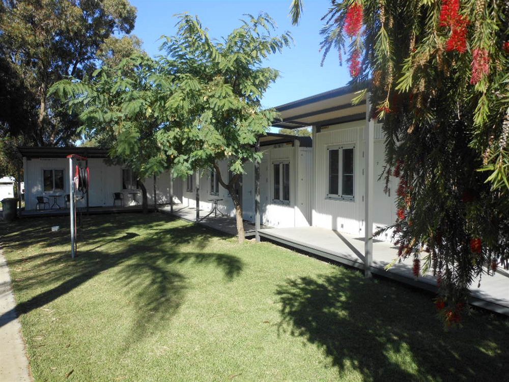 Hotel Big4 Perth Midland Tourist Park à Middle Swan Extérieur photo