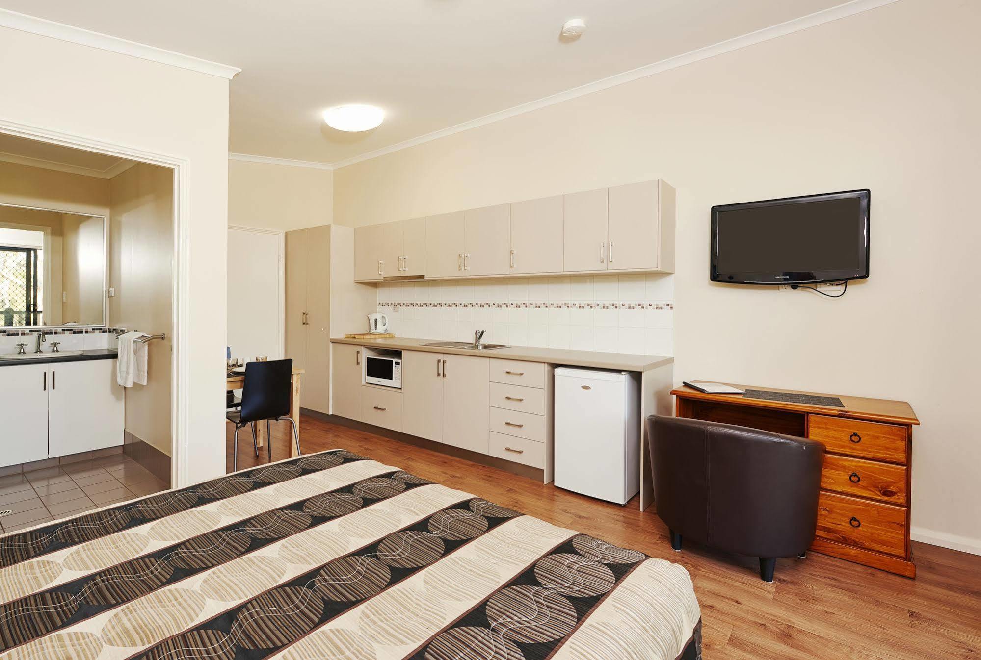 Hotel Big4 Perth Midland Tourist Park à Middle Swan Extérieur photo
